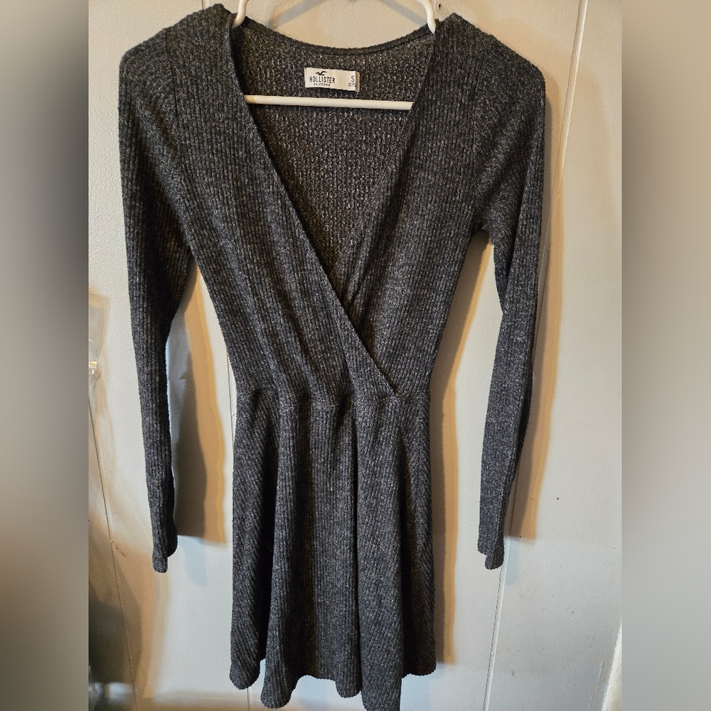 Hollister Long Sleeve Vneck Knit Dress Gray Size Small